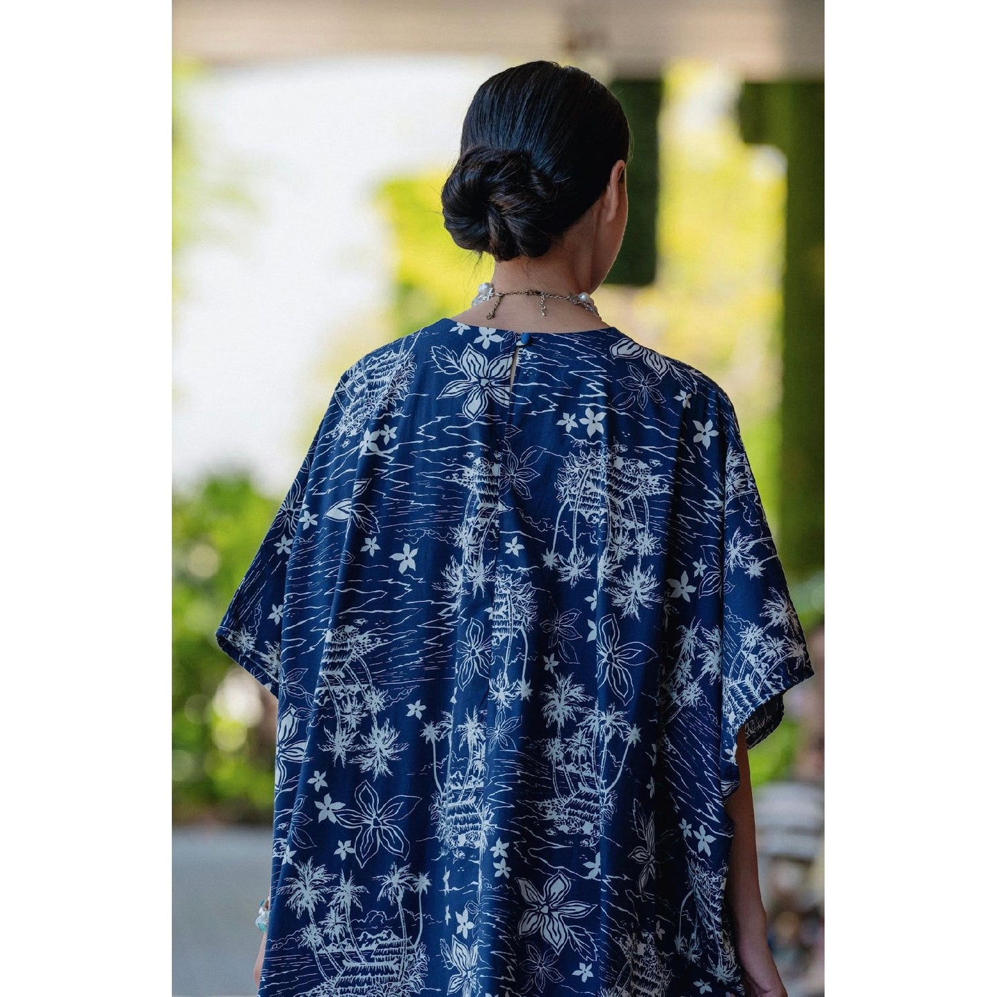 BVC Montauk Caftan Navy Blue tropical print